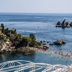 https://isola-bella-luxury-view.sicilyhotelsitaly.net
