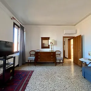 https://calle-san-giacomo-apartment.hotelinveneto.com